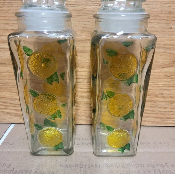 Vintage Clear Glass Decanter With Lemon Design Set of 2 - Picture 3 of 13